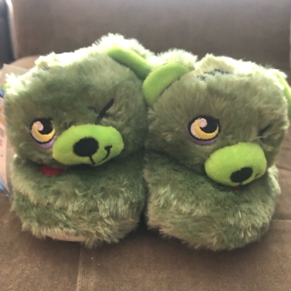 Children’s Slippers - Picture 2 of 6